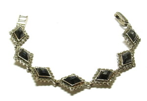 �J�b�g�I�j�L�X�ƃ}���J�W�b�g�̃u���X���b�g[jb007]