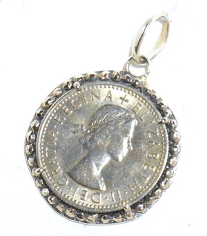 �y��R�z6�y���X�E�R�C���̃V���o�[�y���_���g�@�G���U�x�X�Q��(1962�E67�N�j[202P0845-TY]