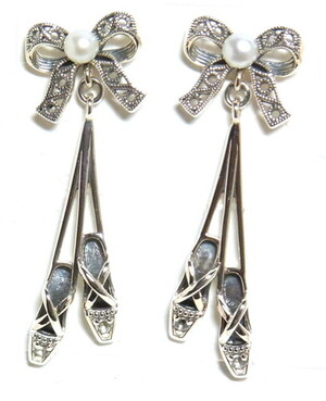 �y��R�z���݂�x��q�̃��{�����g�D�V���[�Y�@�s�A�X�@�C�������O[204E0752-WTF]