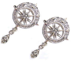 �y��R�z�R���p�X�f�U�C���̃C�������O[202E0593]